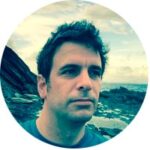 Foto del co-autor del libro "En el Archipiélago de la Especiería" Jorge Mojarro